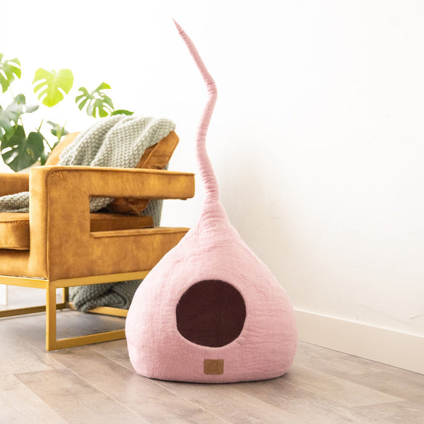 Felted Wool Cat Cave with Tail, Valentine Pink, photo 2