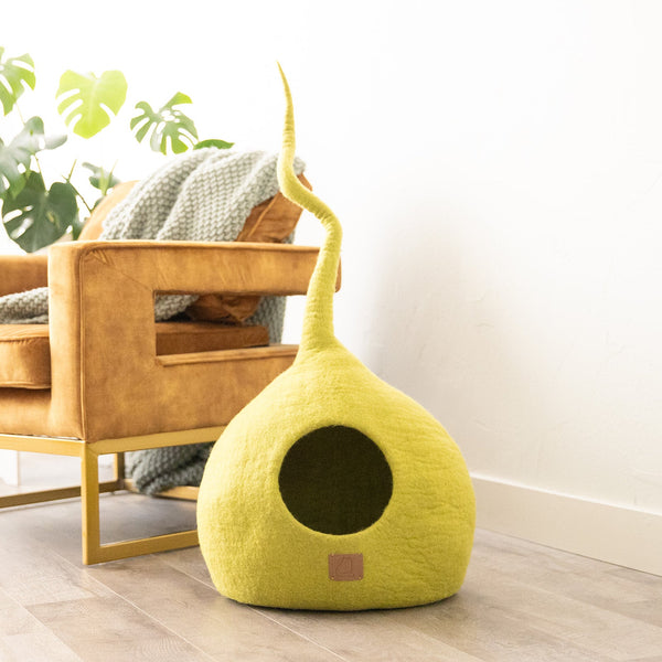 Felted Wool Cat Cave with Tail, Citrus Green, photo 2