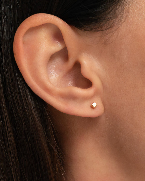 Aretes de botón de cubo pequeños en oro de 14K, foto 2
