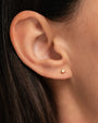 Aretes de botón de cubo pequeños en oro de 14K, foto 3