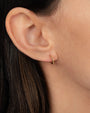 Aretes de aro huggie pequeños en oro de 14K, foto 3