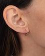 Aretes de aro de hilo mini en oro de 14K, foto 2