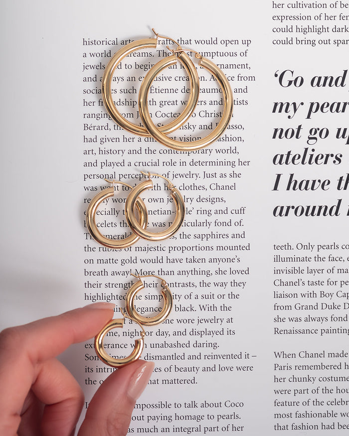 14K Gold Medium Thick Hoop Earrings, photo 8