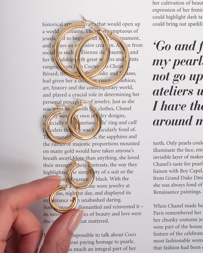 14K Gold Large Thick Hoop Earrings, photo 8