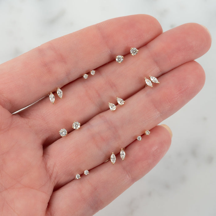 Aretes de botón de diamante de tres garras en oro de 14K, foto 9
