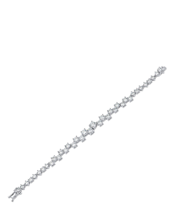 Pulsera de diseño disperso con zirconias cúbicas redondas en latón bañado en rodio, foto 4