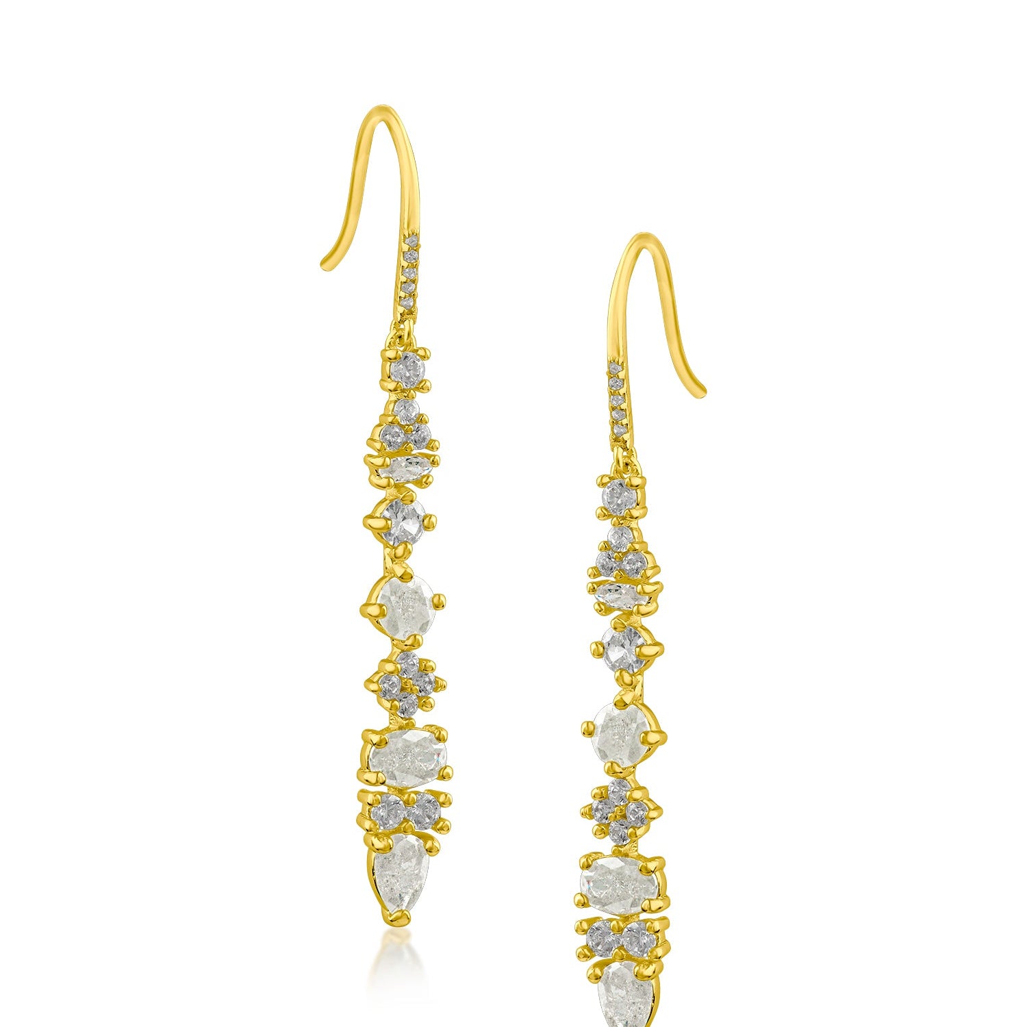 Aretes colgantes con zirconias cúbicas transparentes y esmeriladas de varias formas en latón bañado en oro, foto 1