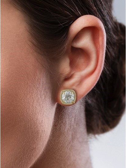 Aretes de botón con zirconia cúbica talla cojín y halo en latón bañado en oro de 18K, foto 2