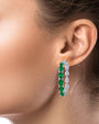 Aretes de aro de dos hileras con zirconias cúbicas en forma de pera y ovaladas en latón bañado en rodio, foto 2