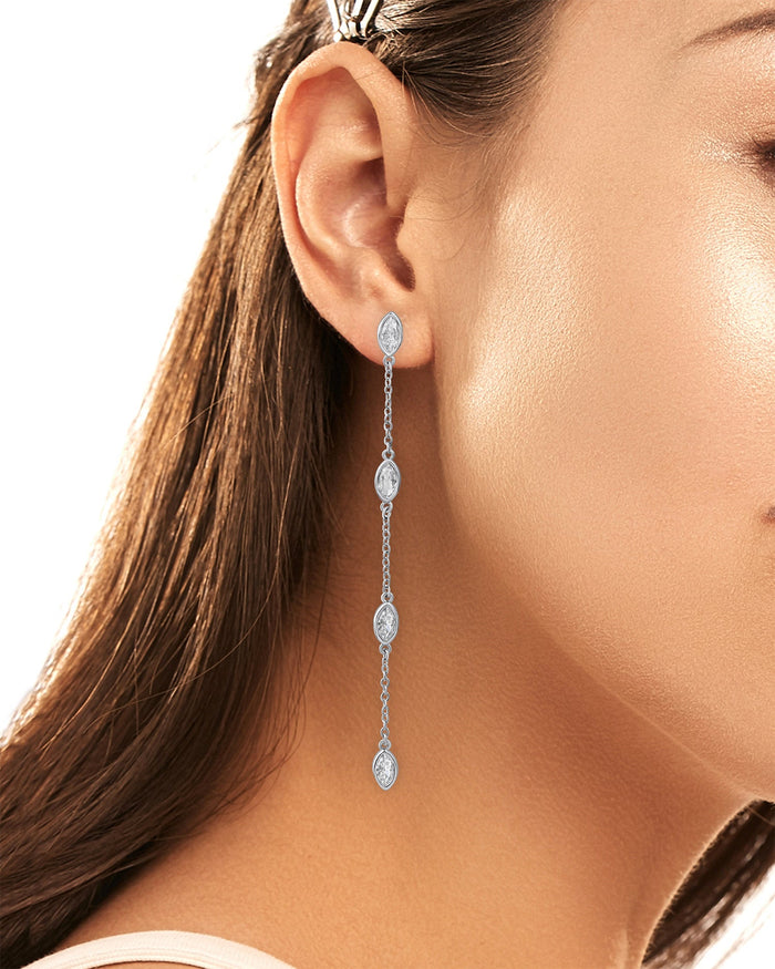 Aretes colgantes con zirconias cúbicas marquesa en latón bañado en rodio, foto 2