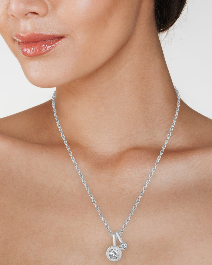 Collar con colgante de doble zirconia cúbica redonda en latón bañado en rodio, foto 2