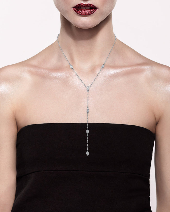 Collar en Y de estaciones con zirconias cúbicas marquesa en latón bañado en rodio, foto 2