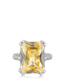 Anillo statement con zirconia cúbica amarillo canario talla esmeralda y pavé en latón bañado en rodio, foto 1
