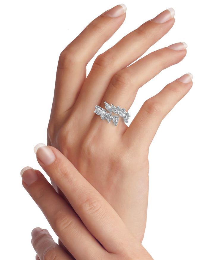 Anillo envolvente con zirconias cúbicas marquesa y pera en latón bañado en rodio, foto 2