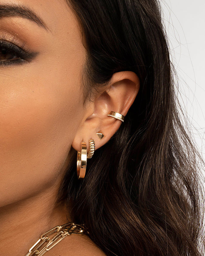 14K Gold Thick Diamond Ear Cuff, photo 3