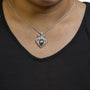 Collar de corazón con diamantes de 3/4 ct. p.t. y perla cultivada negra de Tahití de 12.5 mm en oro blanco de 18K, foto 3