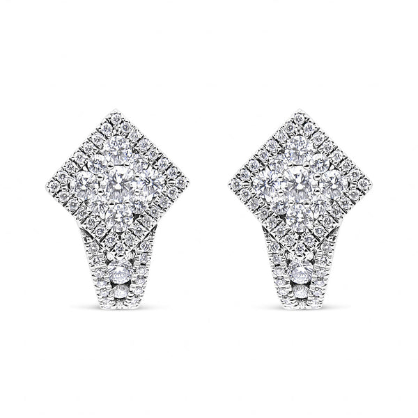 Aretes de aro Huggie de racimo con halo y diamantes redondos de 1 1/10 ct. p.t. en oro blanco de 18K, foto 2