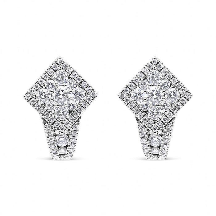 Aretes de aro Huggie de racimo con halo y diamantes redondos de 1 1/10 ct. p.t. en oro blanco de 18K, foto 2