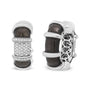 Aretes de aro Huggie de esmalte con diamantes de 5/8 ct. p.t. en plata de ley con baño flash de oro blanco de 18K, foto 7