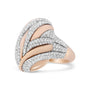 Anillo de cóctel de cúpula texturizada de oro con diamantes de 1 7/8 ct. p.t. en oro rosa y blanco de 18K, foto 4
