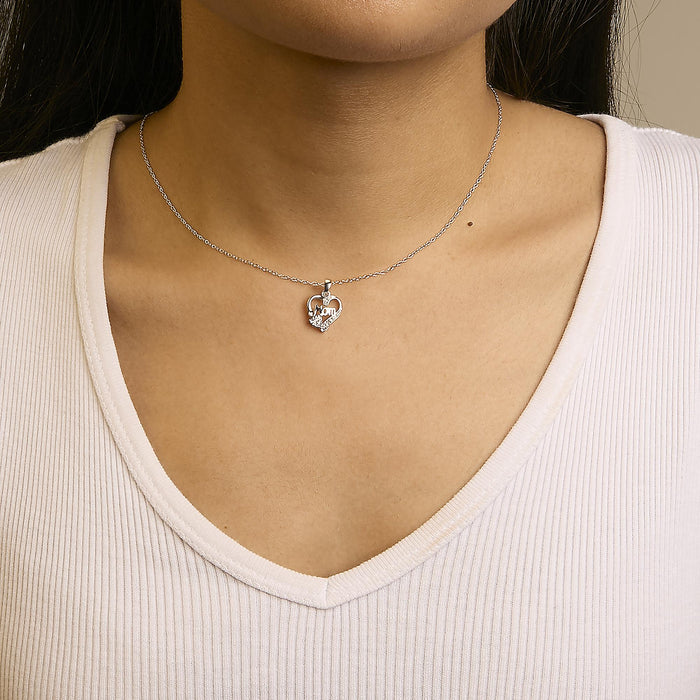 Collar con colgante de mamá con corazón y detalle de 7 diamantes en plata de ley, foto 3