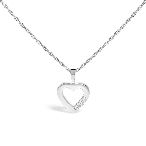 1/4 Ct. T.W. Lab-Grown Diamond Three Stone Heart Pendant Necklace in Sterling Silver, photo 1