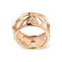 Anillo de banda con diamantes de 1/3 ct. p.t., turmalina rosa creada en laboratorio y esmalte blanco en oro rosa de 14K, foto 4