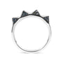 Anillo de banda de pirámide con diamantes azules tratados de 1/4 ct. p.t. en oro blanco de 14K, foto 2