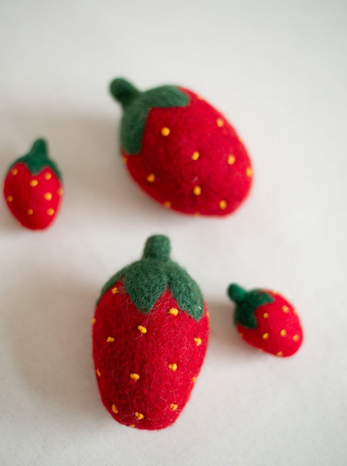 Set de juguetes de lana para gato Red Strawberry, foto 3