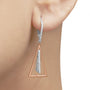 Aretes colgantes de campanas de viento con diamantes de 3/8 ct. p.t. en oro rosa y blanco de 14K, foto 3