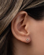 Arete de botón de ojo turco diminuto de diamantes en oro de 14K, foto 3