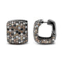 Aretes de aro Huggie cuadrados bañados en rodio negro con diamantes multicolor de 12 5/8 ct. p.t. en oro blanco de 18K, foto 4