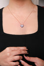 Collar con colgante de corazón en racimo con diamantes y amatista morada de 3/4 ct. p.t. en oro rosa de 18K, foto 3