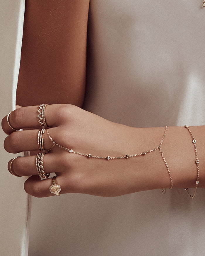 Cadena de mano con varios diamantes en bisel en oro de 14K, foto 5