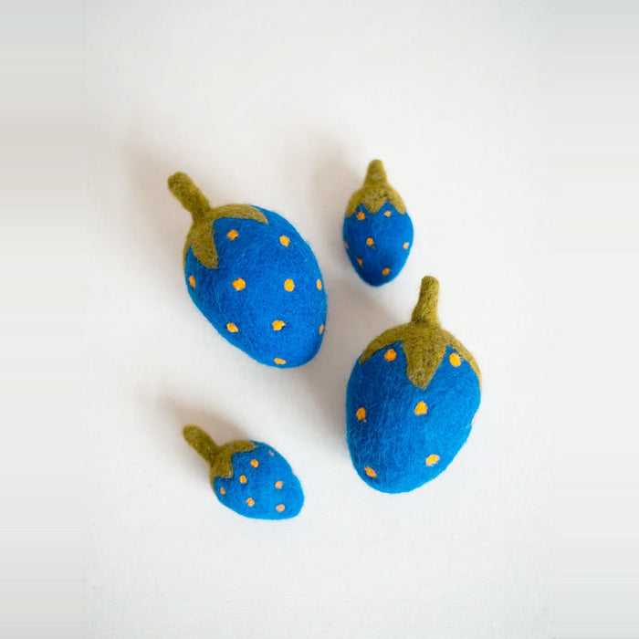 Blue Strawberry Wool Dog Toy, photo 1